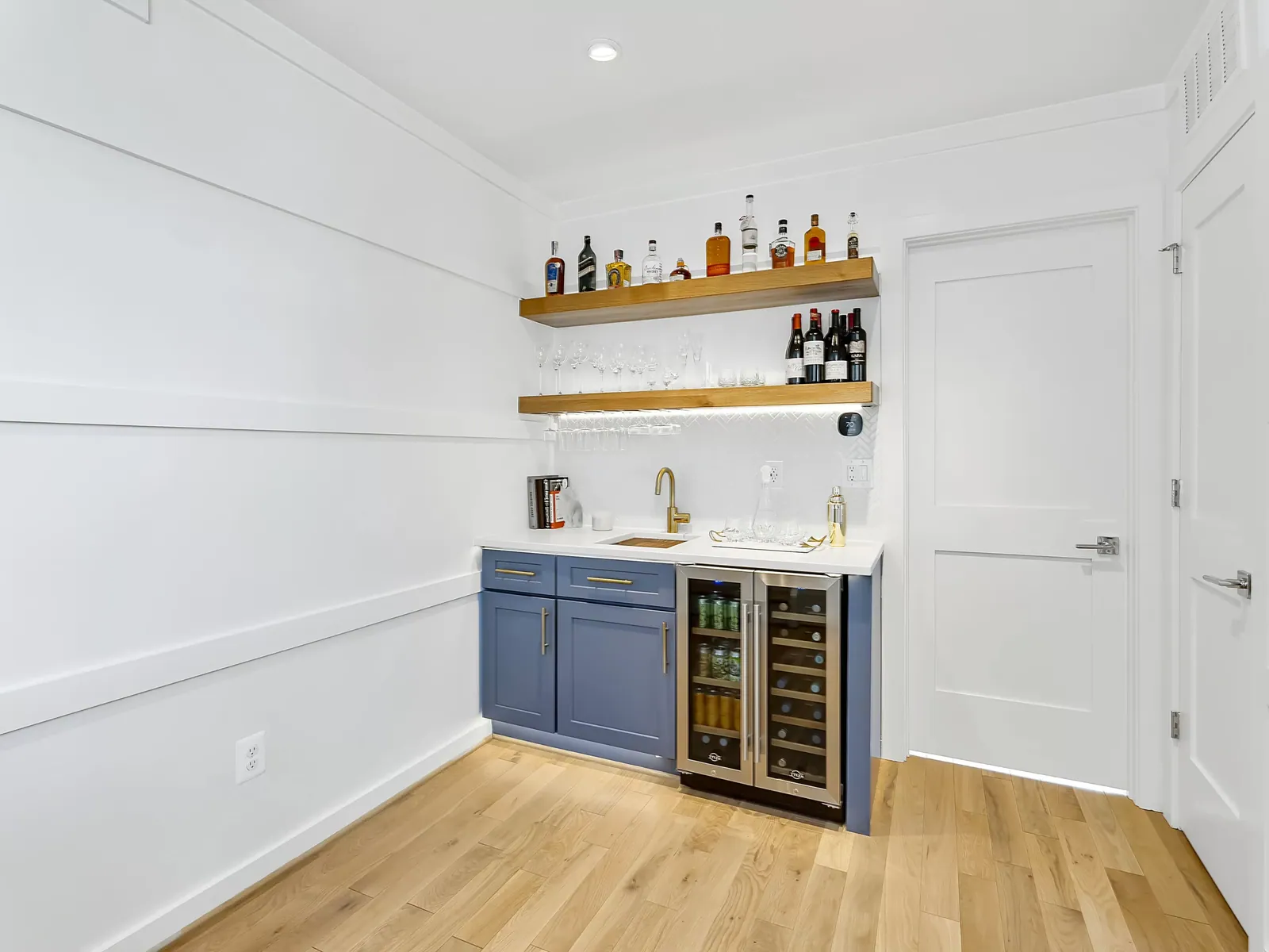 Custom Wet Bar – Shaw, DC, after (2 of 2)