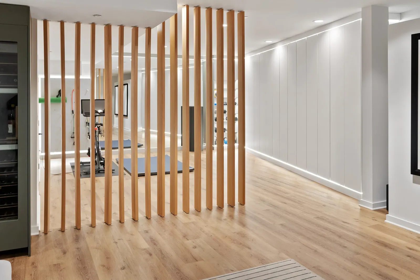 Modern Bar & Home Gym – Palisades, DC, after (4 of 4)