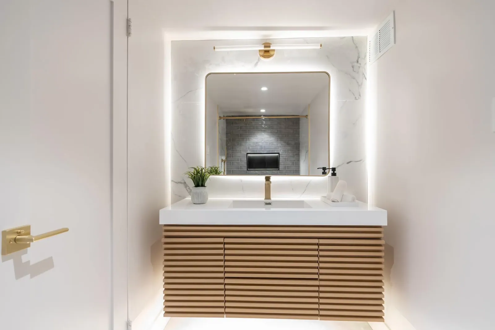 Full Condo Remodel – River Road, Bethesda, after (8 of 12)