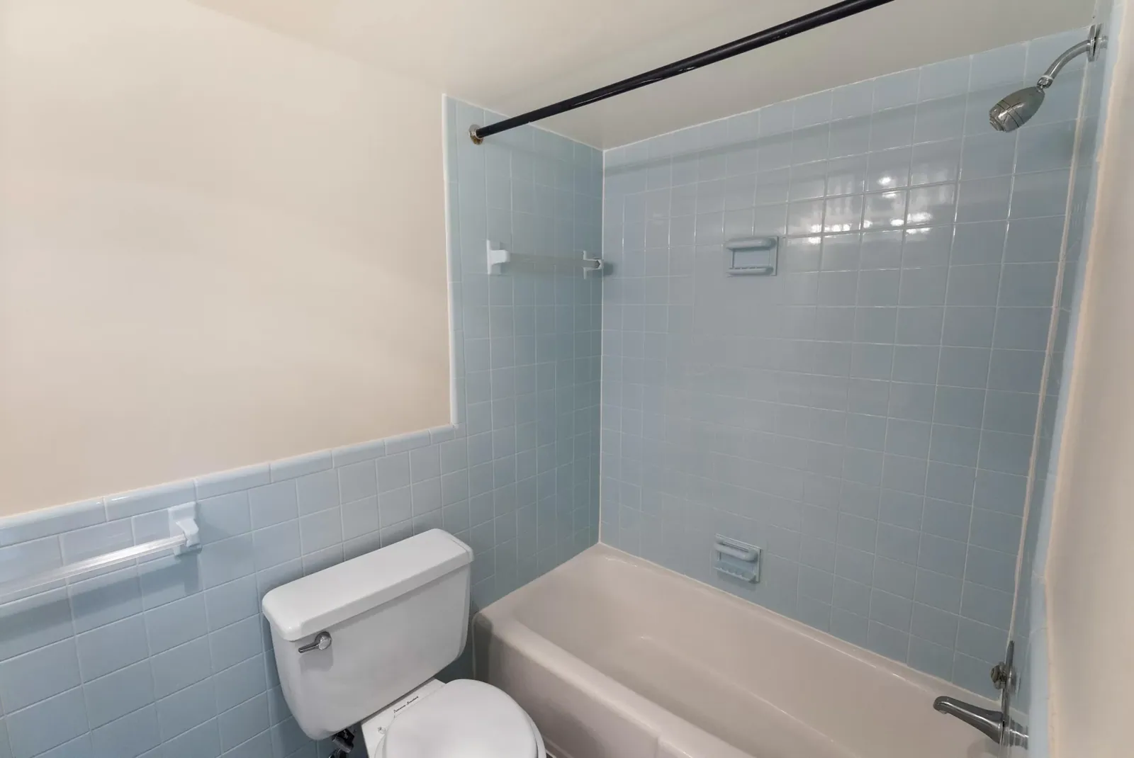 Full Condo Remodel – River Road, Bethesda, before (7 of 12)