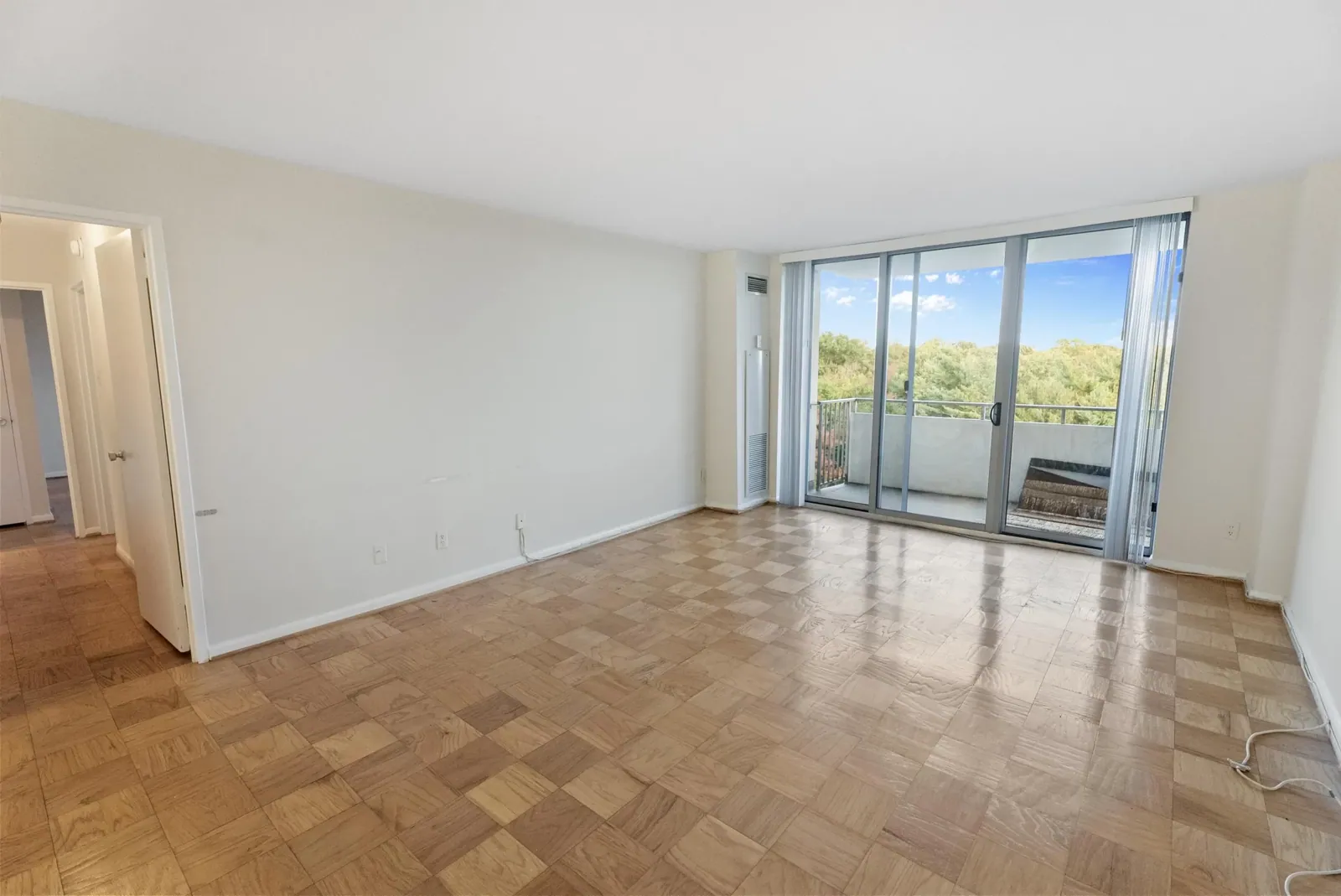 Full Condo Remodel – River Road, Bethesda, before (1 of 12)