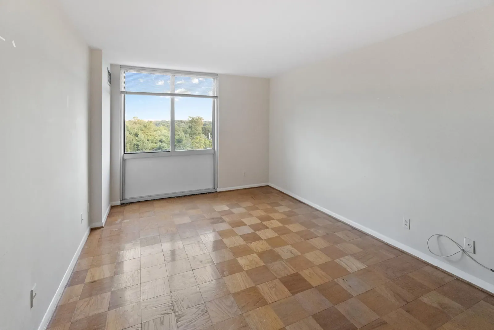 Full Condo Remodel – River Road, Bethesda, before (12 of 12)